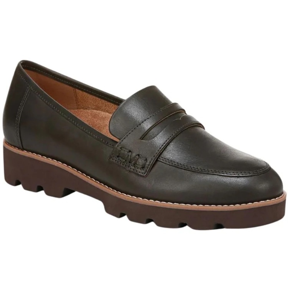 Vionic Cheryl II Leather slip on penny loafers in dark khaki size 8 wide